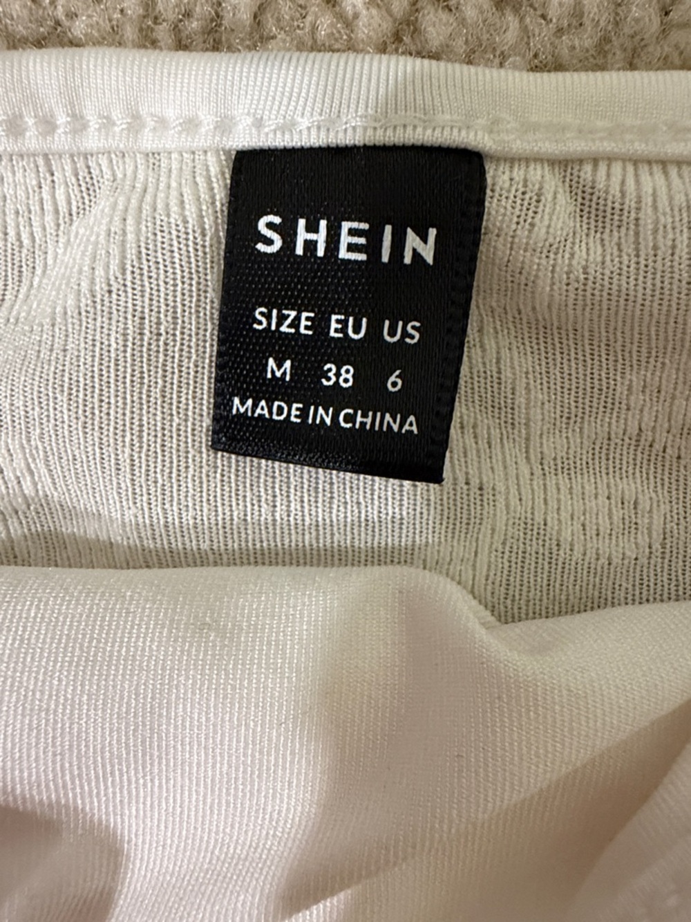 SHEIN White Floral Embroidered Crop Top - Picture 4 of 4